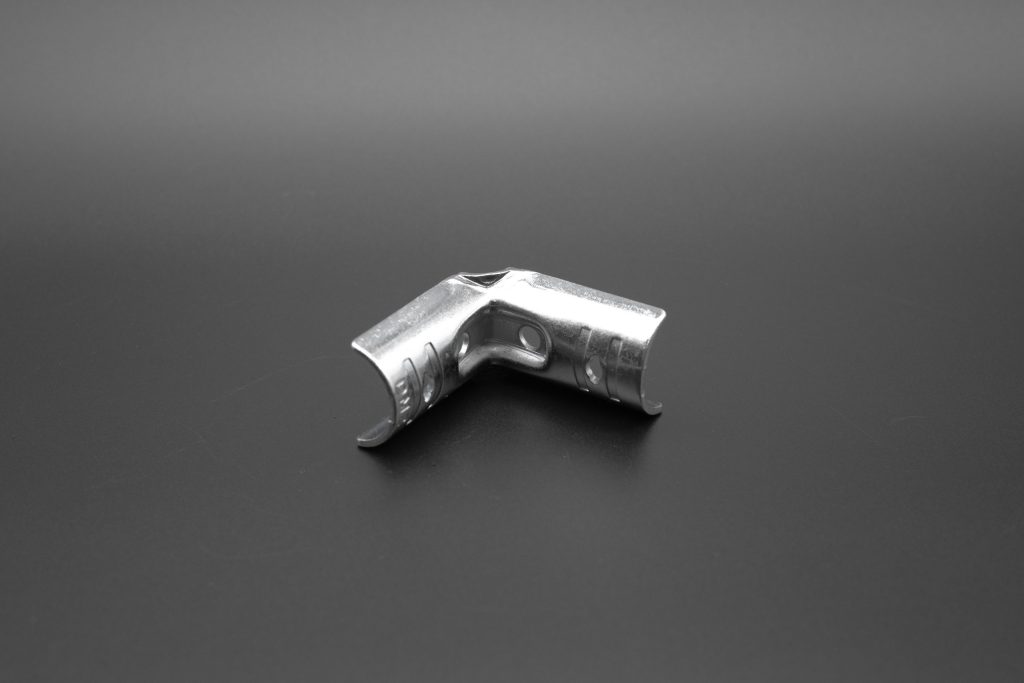 Connecteur interne 3 directions en coin